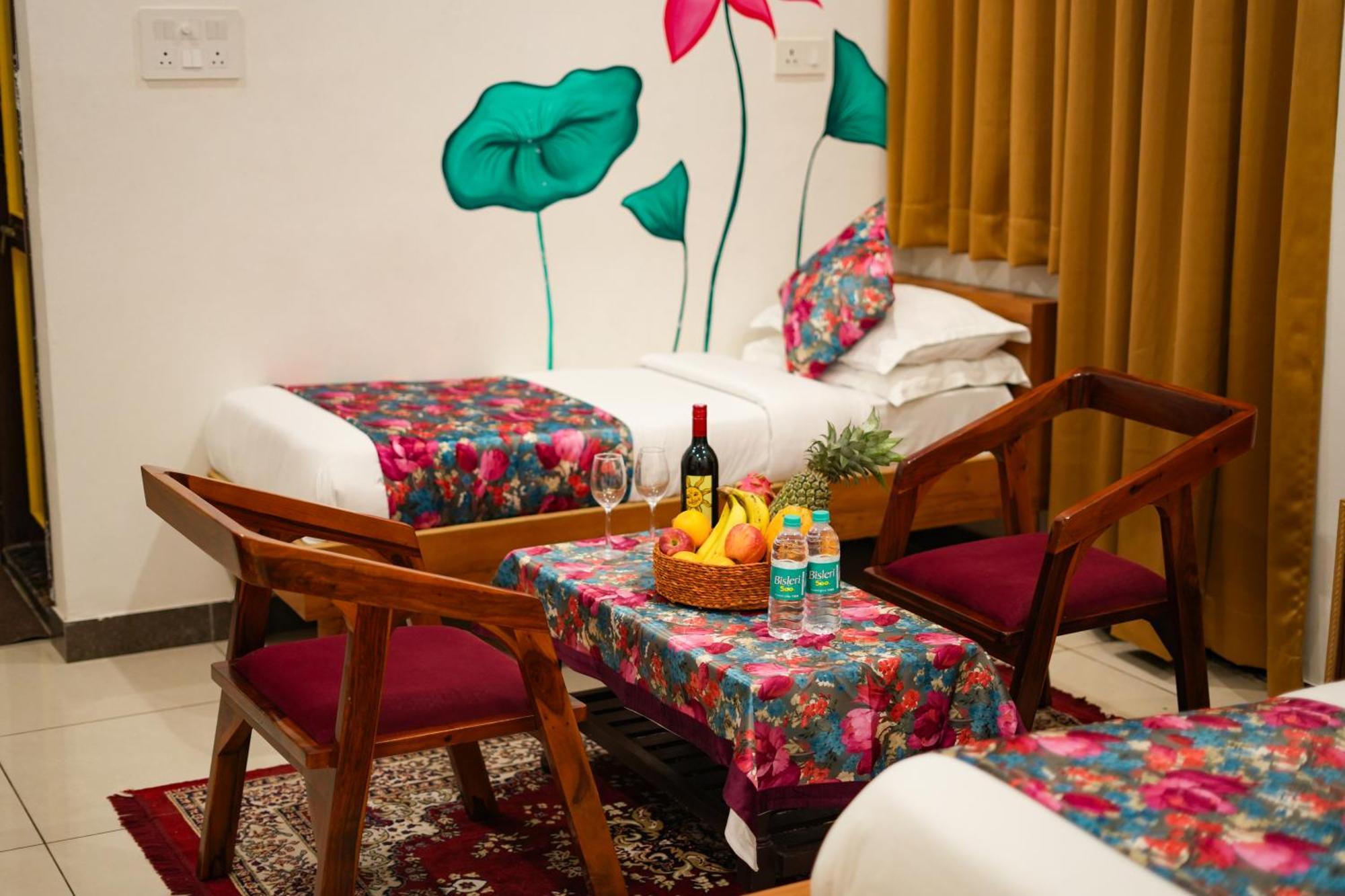 Petal Of Mewar - A Luxury Boutique Hotel Udaipur Exterior photo